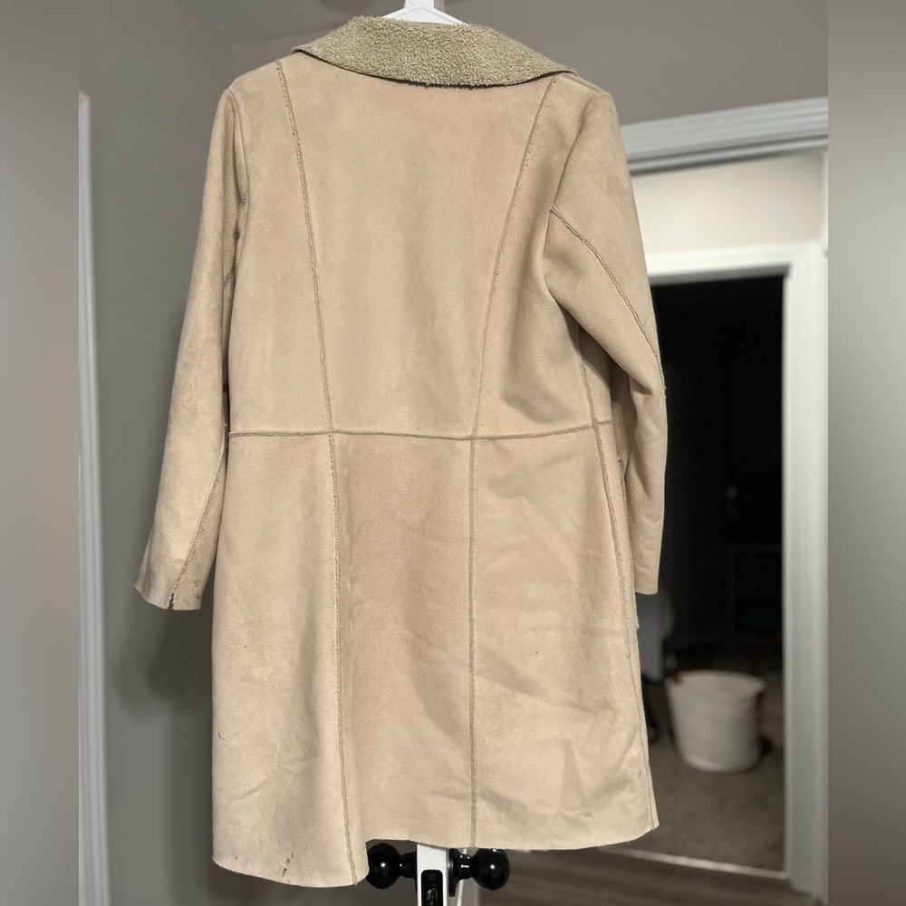 Winter coat - Picture 4 of 6